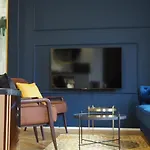 Royal Point Bed & Bath Apartman *