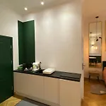 Royal Point Bed & Bath Apartman *