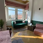 Royal Point Bed & Bath Apartman *