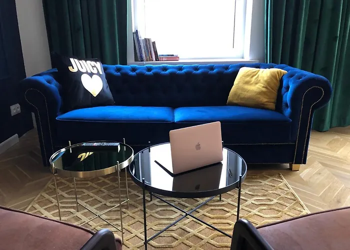 Royal Point Bed & Bath *